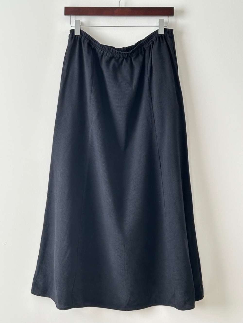 Tommy Bahama 100% Silk Black Maxi Skirt - Picture 8 of 16